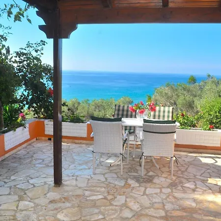 Papadatos Near Beach, Corfu דירה *