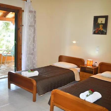 Apartment Papadatos Near Beach, Corfu *